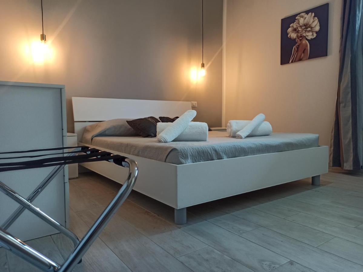 Ferienwohnung Esmada Lamezia Terme Exterior foto